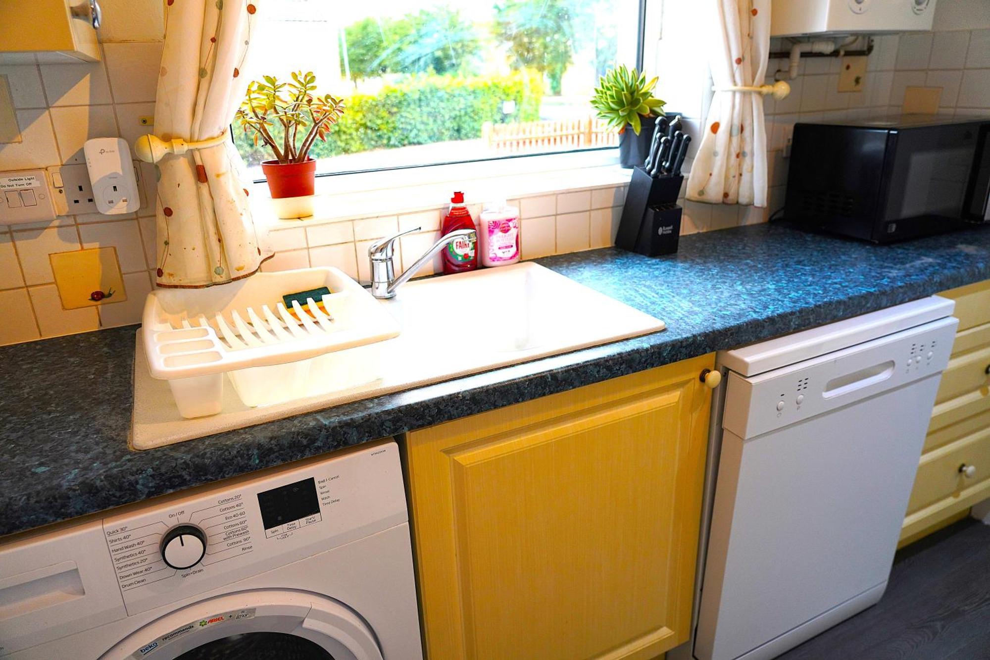 Sleeps 10, Free Parking, Close To Science Park, King Size Bed Milton  Luaran gambar