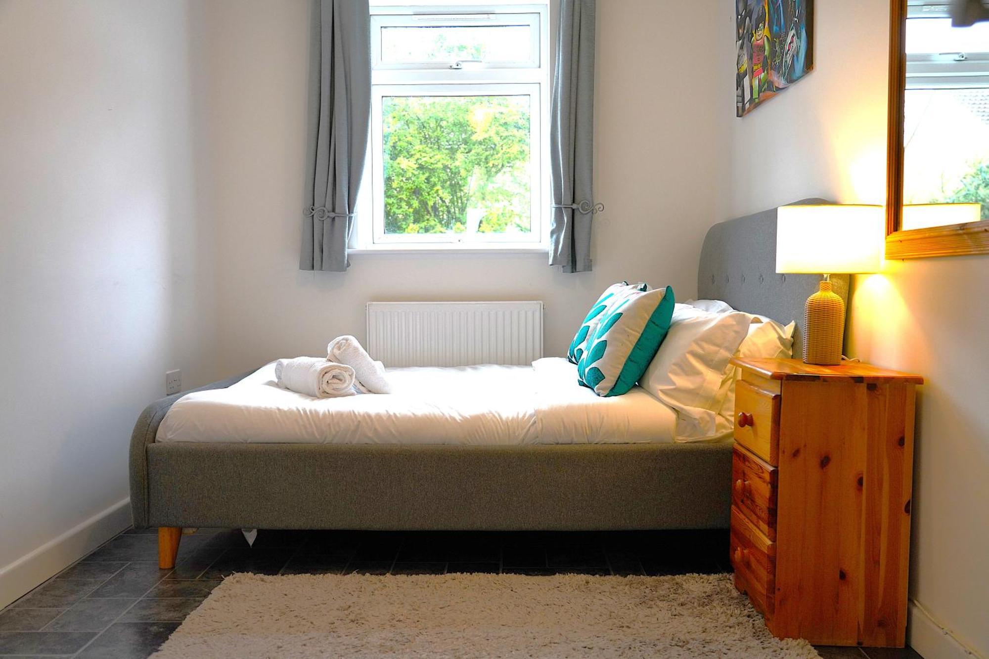 Sleeps 10, Free Parking, Close To Science Park, King Size Bed Milton  Luaran gambar